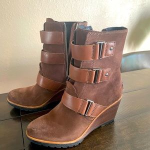 Sorel After Hours suede wedge boots